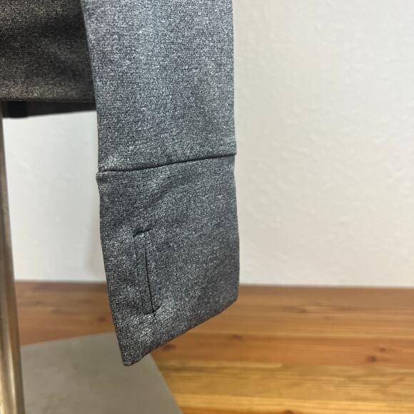 Bench Women's Zip Up Athleisure Jacket Asymmetrical Gray Mock Neck Thumbholes XS - Picture 4 of 7